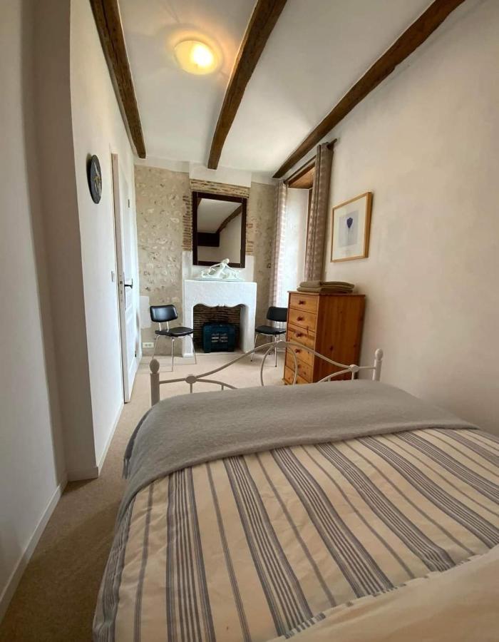 French Farmhouse Retreat With Pool & Superb Views. Blanzac (Charente) Exterior foto