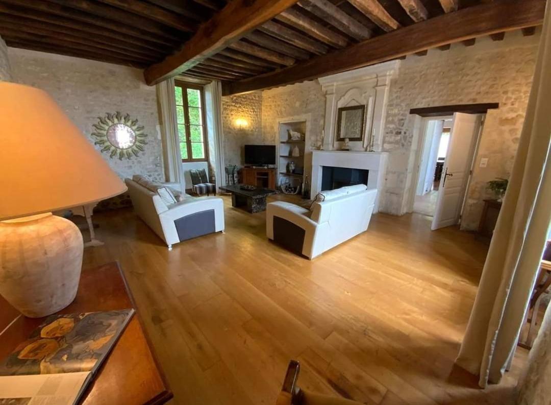 French Farmhouse Retreat With Pool & Superb Views. Blanzac (Charente) Exterior foto